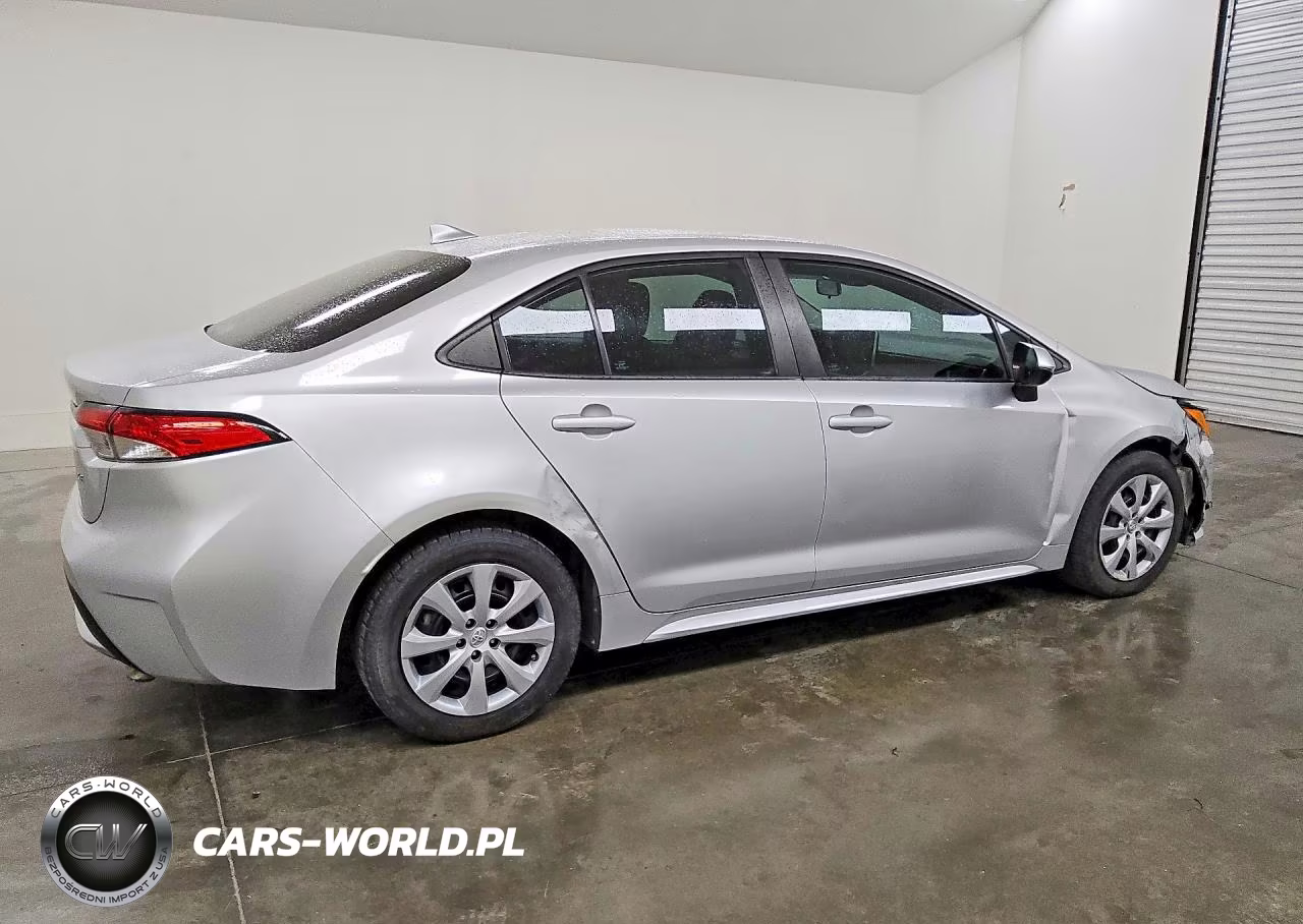 2020 Toyota Corolla Le VIN:5YFEPRAE3LP066326 - 3