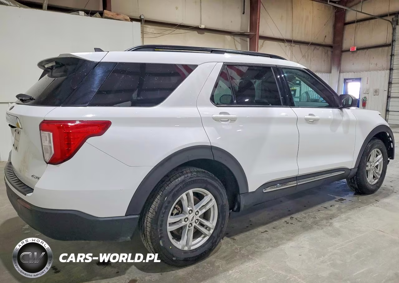 2023 Ford Explorer Xlt VIN:1FMSK8DH7PGB13829 - 3