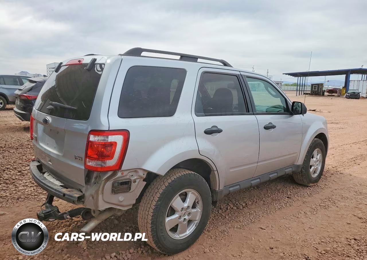2012 Ford Escape Xlt VIN:1FMCU9DG1CKC09927 - 3