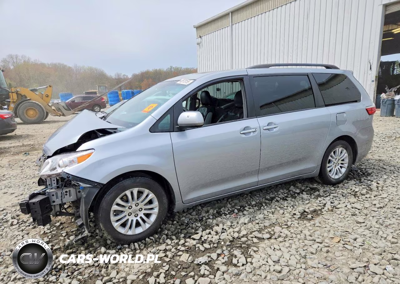 2015 Toyota Sienna Xle 8-Passenger