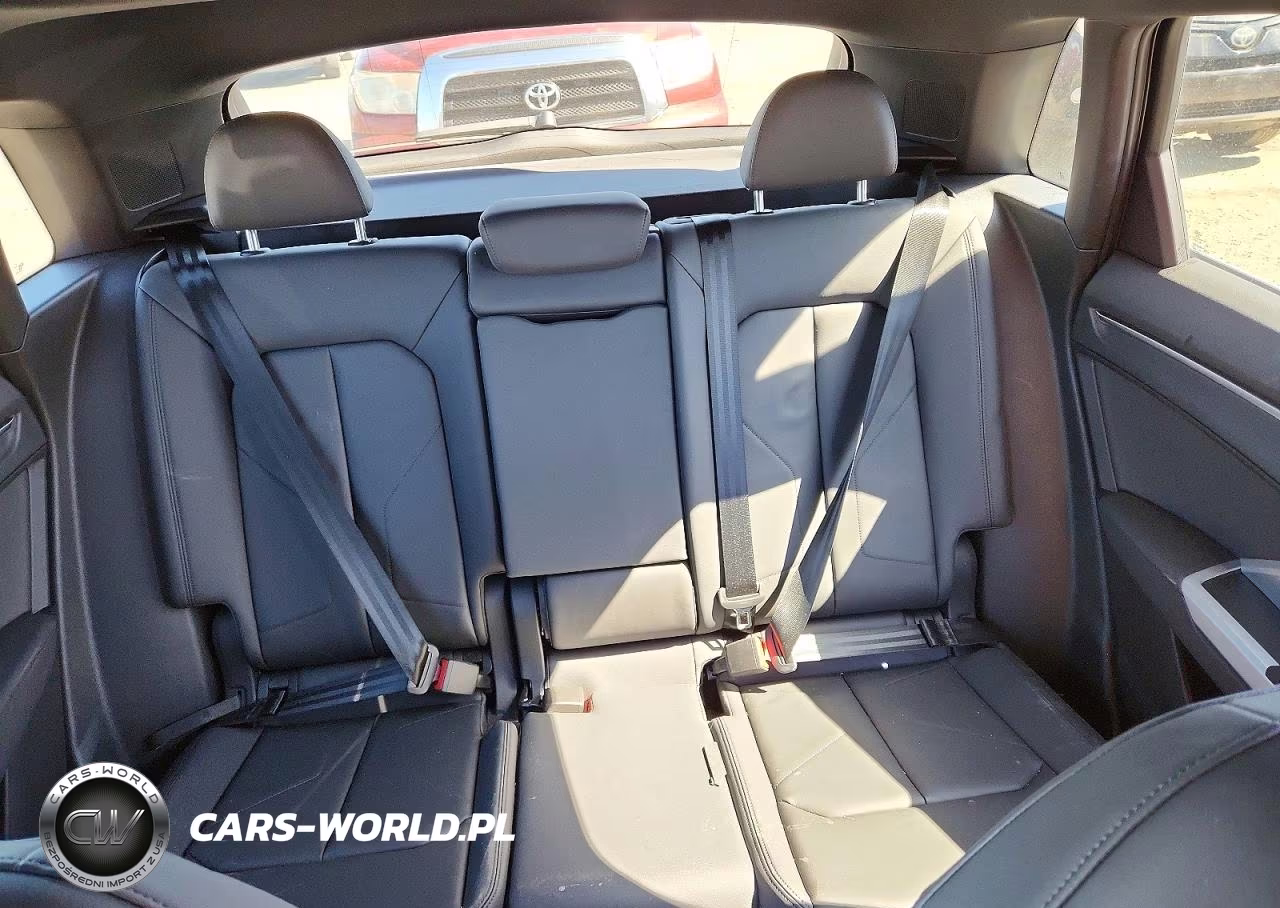 2024 Audi Q3 Premium S Line 45 VIN:WA1DECF38R1055738 - 10