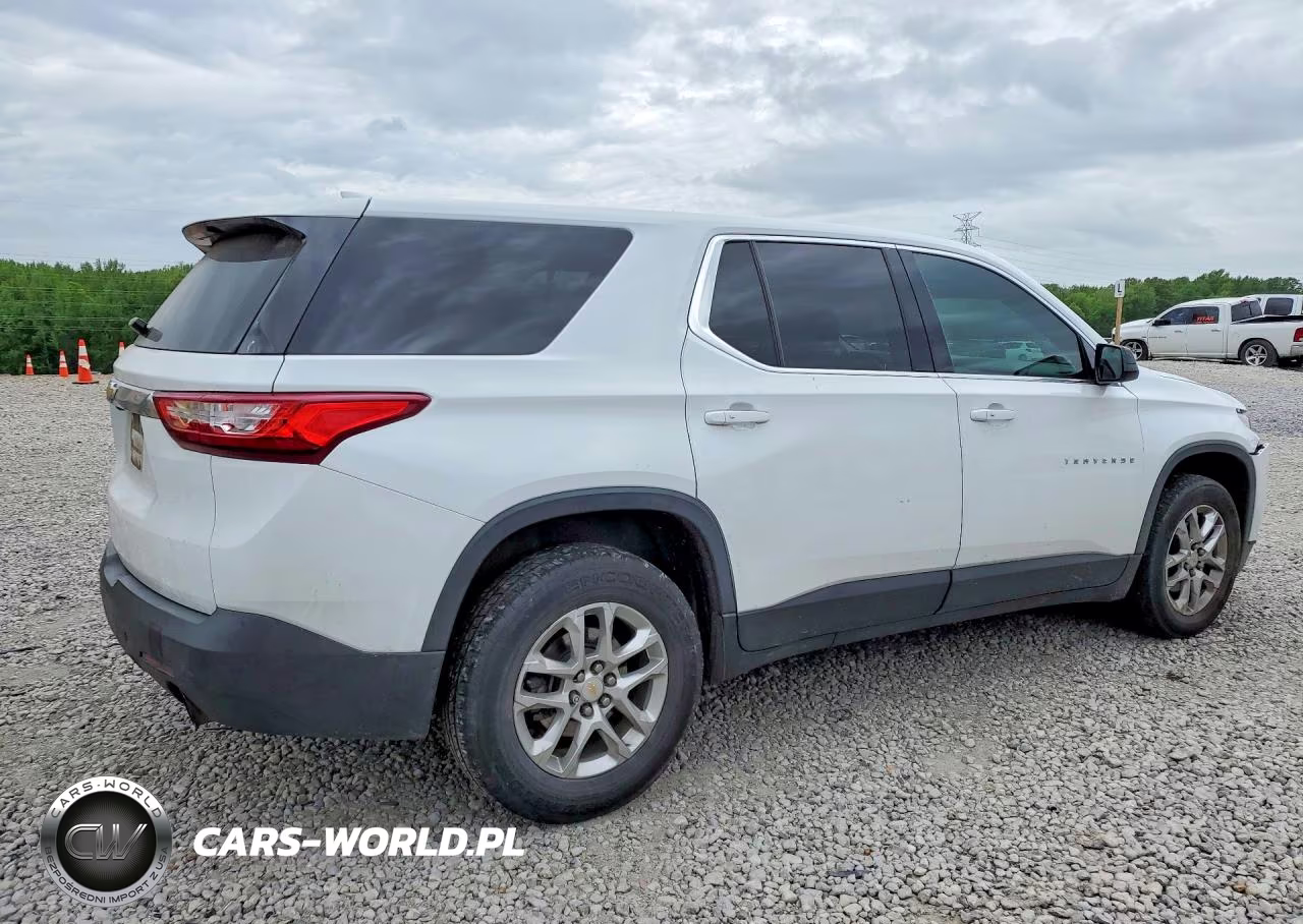 2020 Chevrolet Traverse Ls VIN:1GNERFKW6LJ234858 - 3
