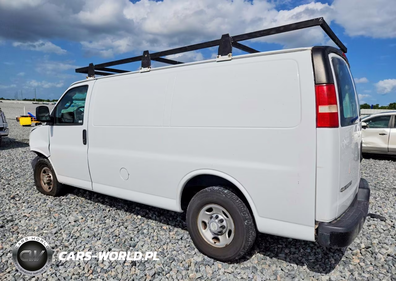 2018 Chevrolet Express G2500 VIN:1GCWGAFP1J1172162 - 2