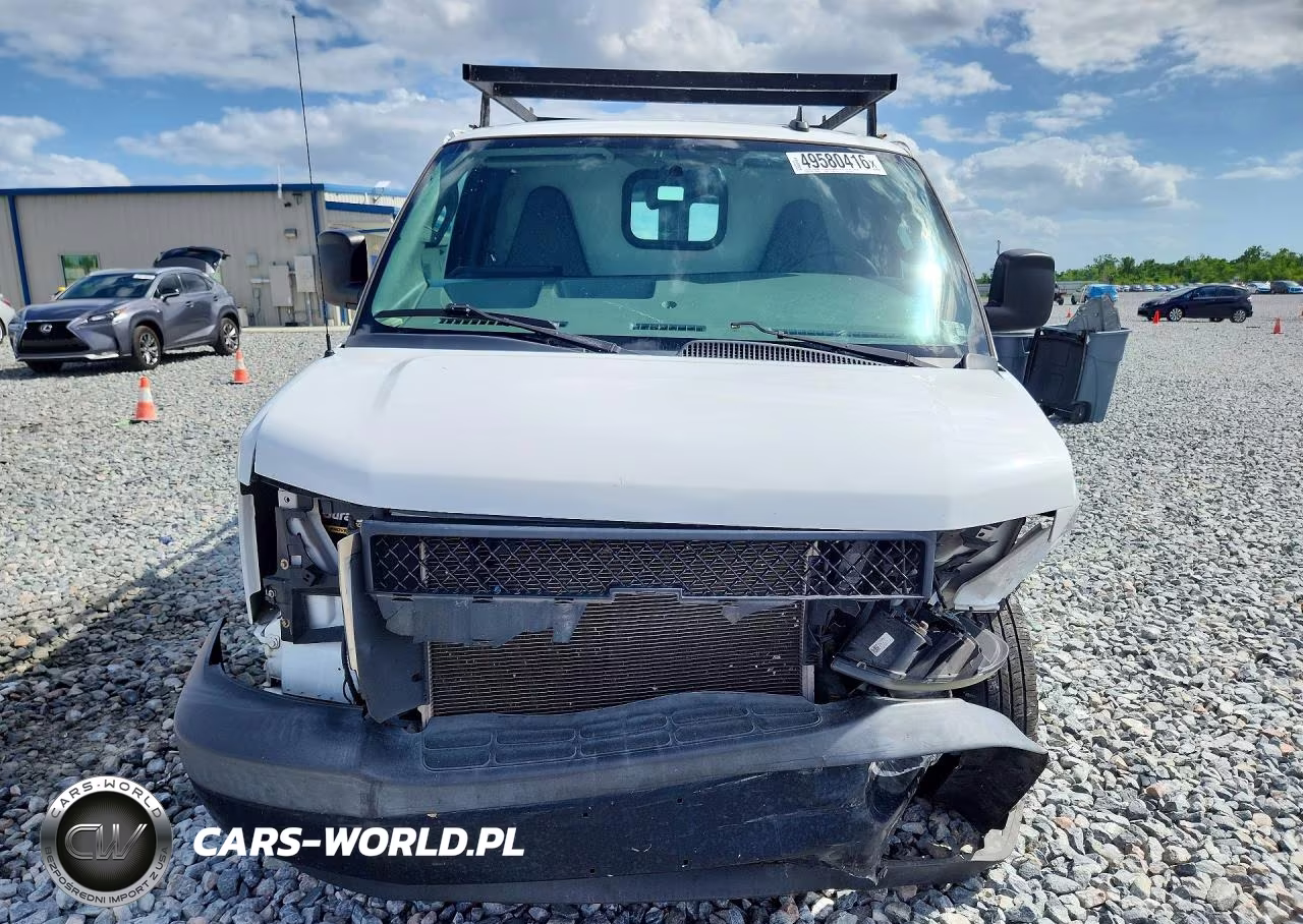 2018 Chevrolet Express G2500 VIN:1GCWGAFP1J1172162 - 5