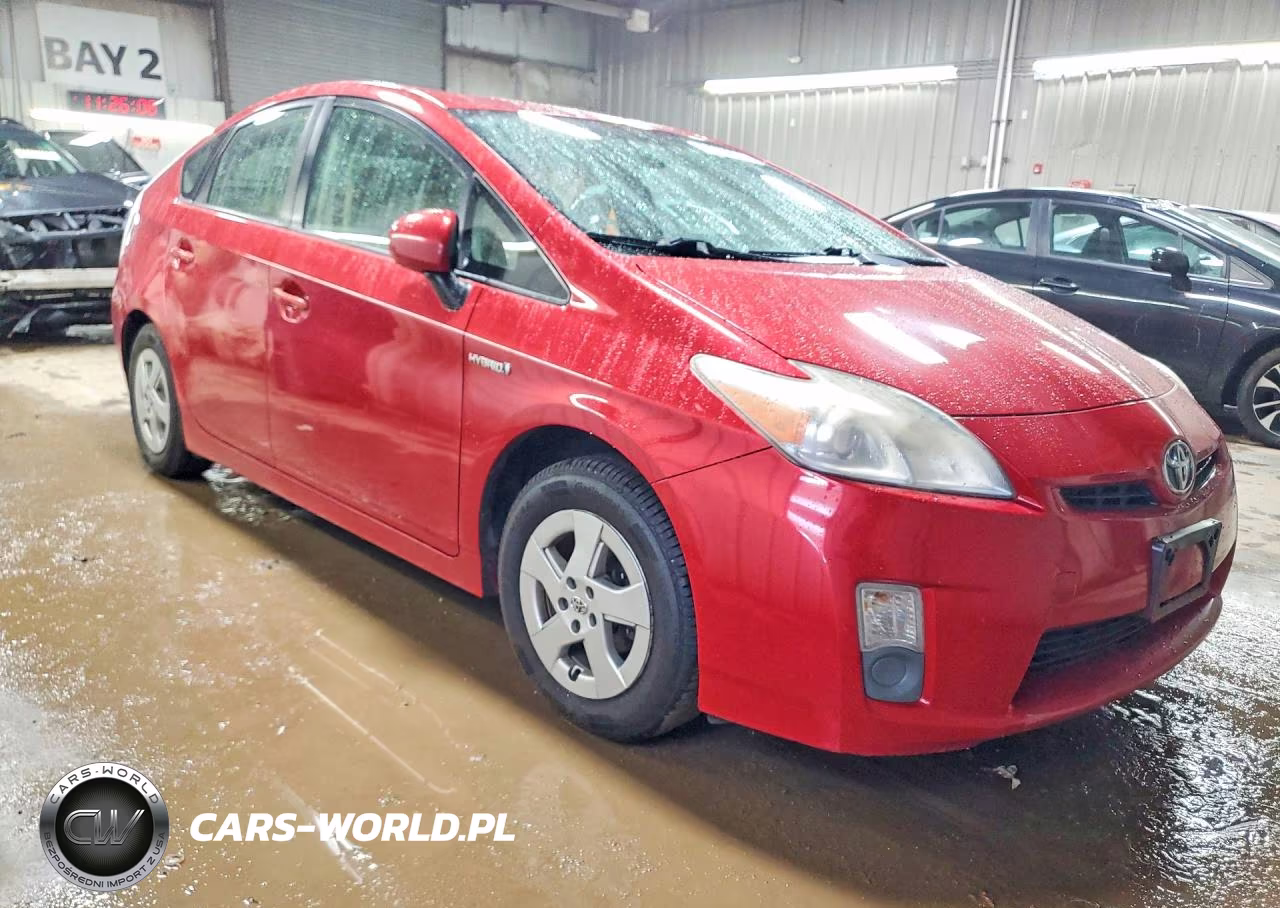 2011 Toyota Prius Two VIN:JTDKN3DU4B0290481 - 4
