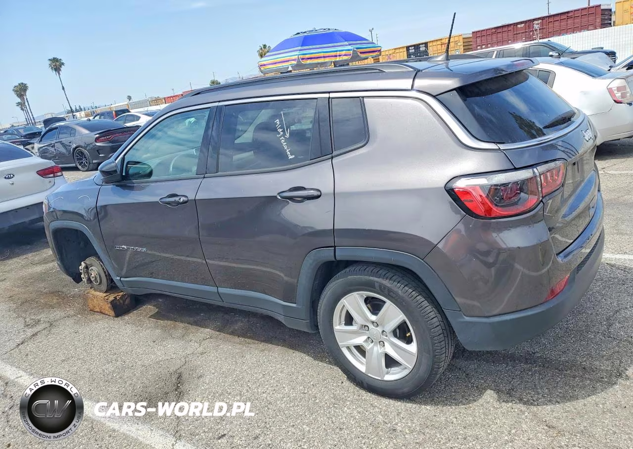 2022 Jeep Compass Latitude VIN:3C4NJCBB1NT139051 - 2