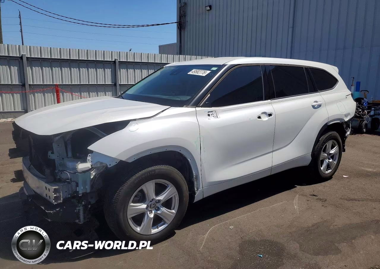 2022 Toyota Highlander Le