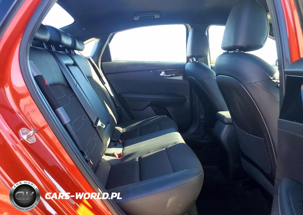 2022 Kia Forte Gt Line VIN:3KPF54ADXNE437314 - 10