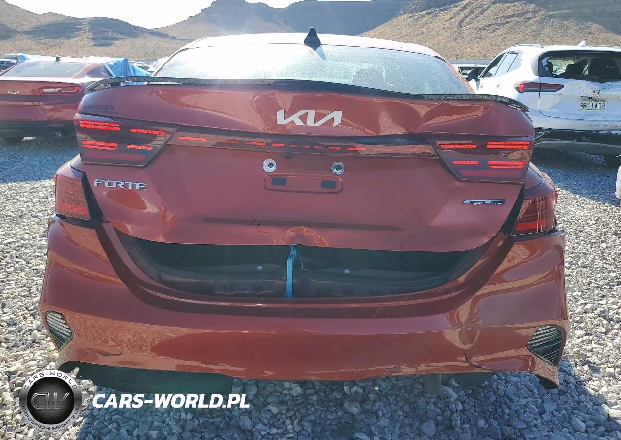 2022 Kia Forte Gt Line VIN:3KPF54ADXNE437314 - 6