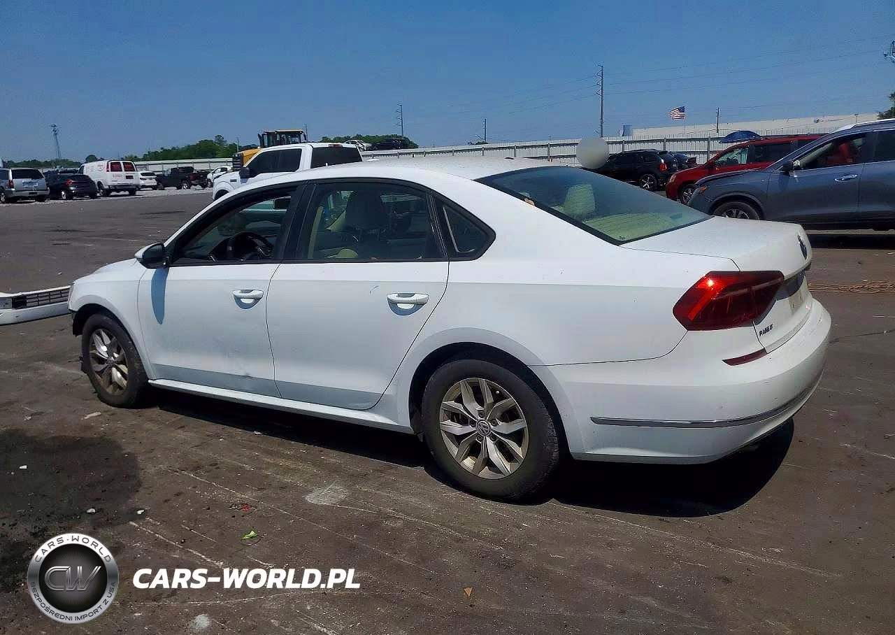 2018 Volkswagen Passat S VIN:1VWAA7A34JC021708 - 2