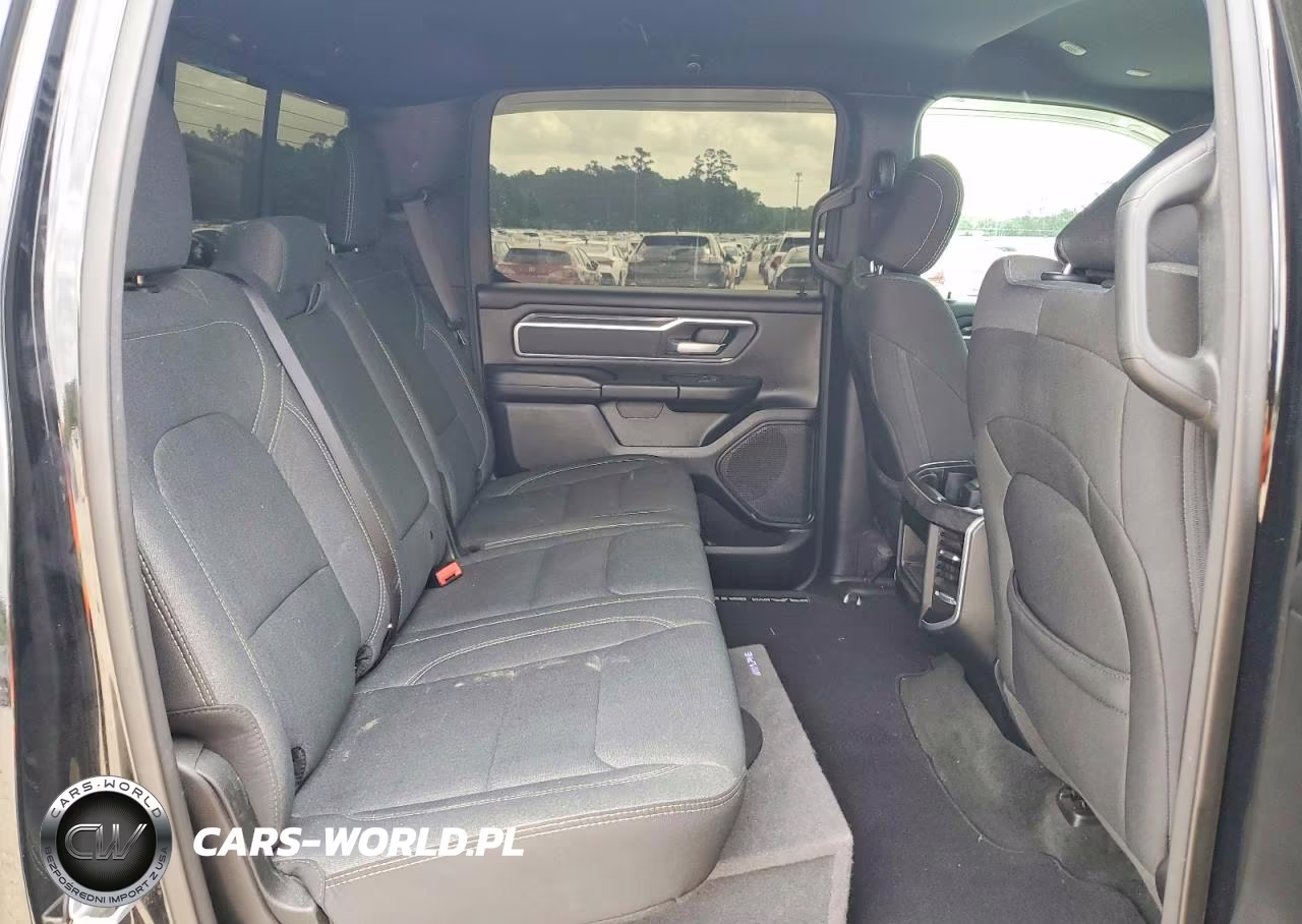 2021 Ram 1500 Big Horn VIN:1C6RREFT9MN767597 - 10