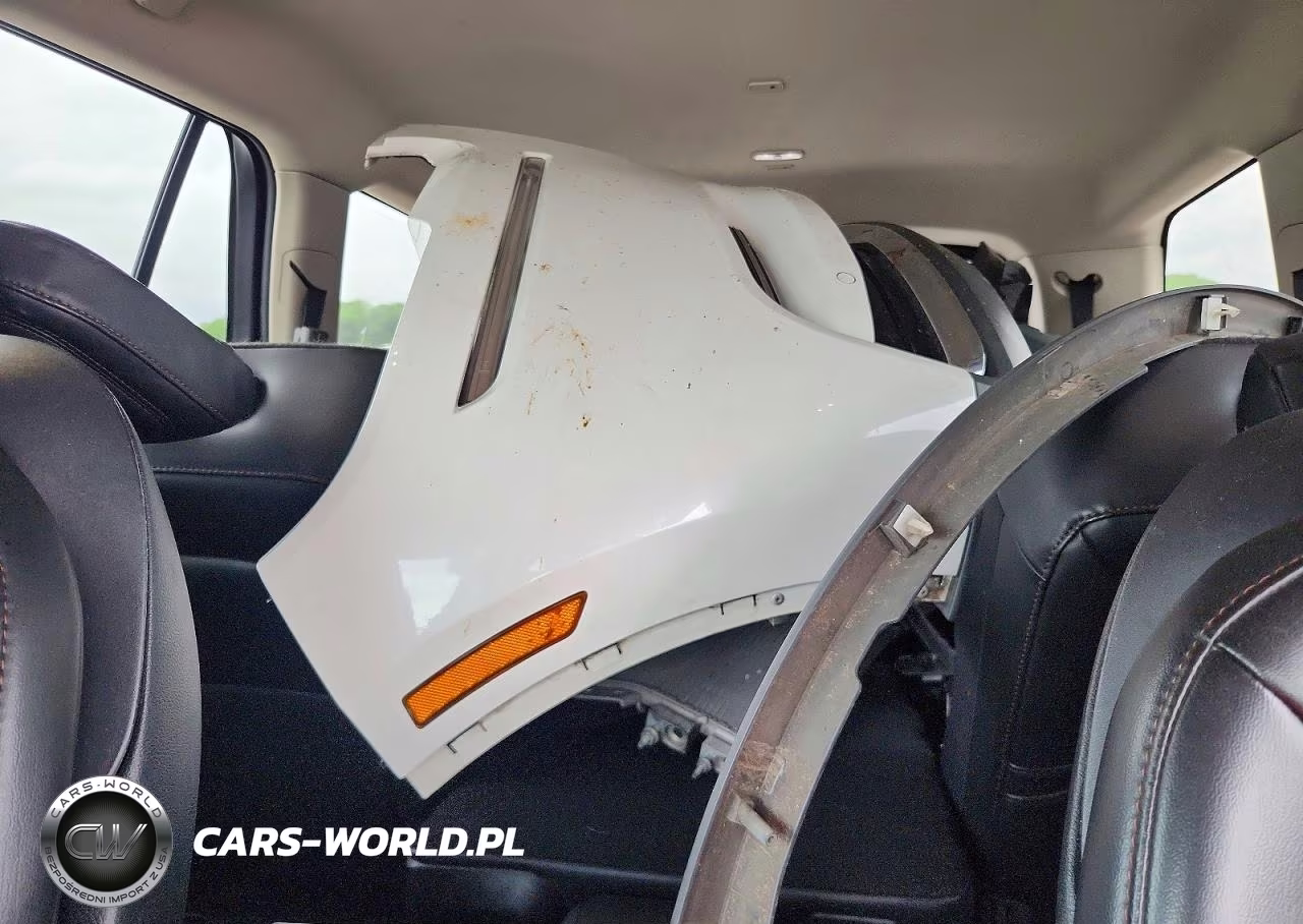 2020 Lincoln Aviator VIN:5LM5J6WC1LGL24392 - 10