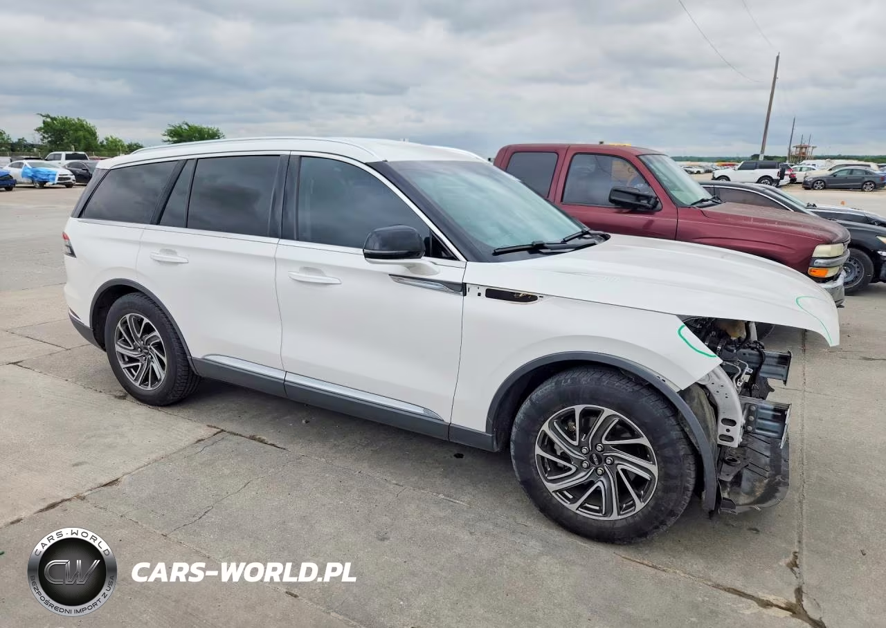 2020 Lincoln Aviator VIN:5LM5J6WC1LGL24392 - 4
