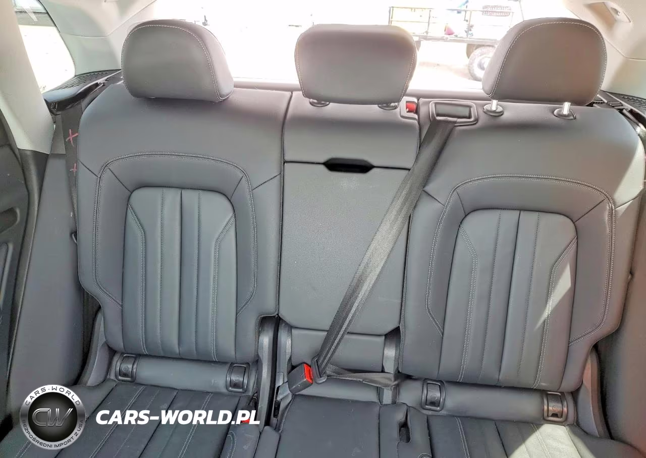 2023 Audi Q5 Premium Plus 45 VIN:WA1EAAFY0P2086599 - 10