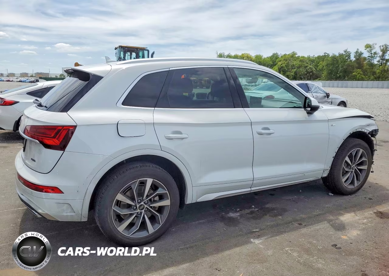 2023 Audi Q5 Premium Plus 45 VIN:WA1EAAFY0P2086599 - 3