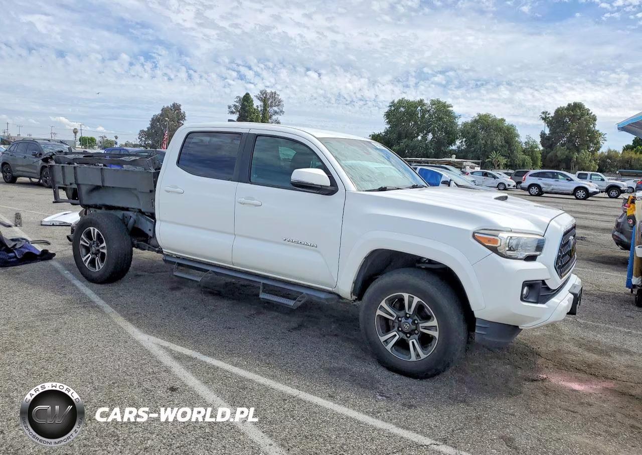 2018 Toyota Tacoma Trd Sport VIN:3TMDZ5BN6JM044015 - 4