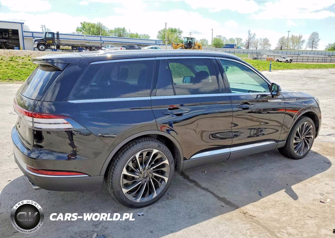 2020 Lincoln Aviator Reserve VIN:5LM5J7XC7LGL23333 - 3