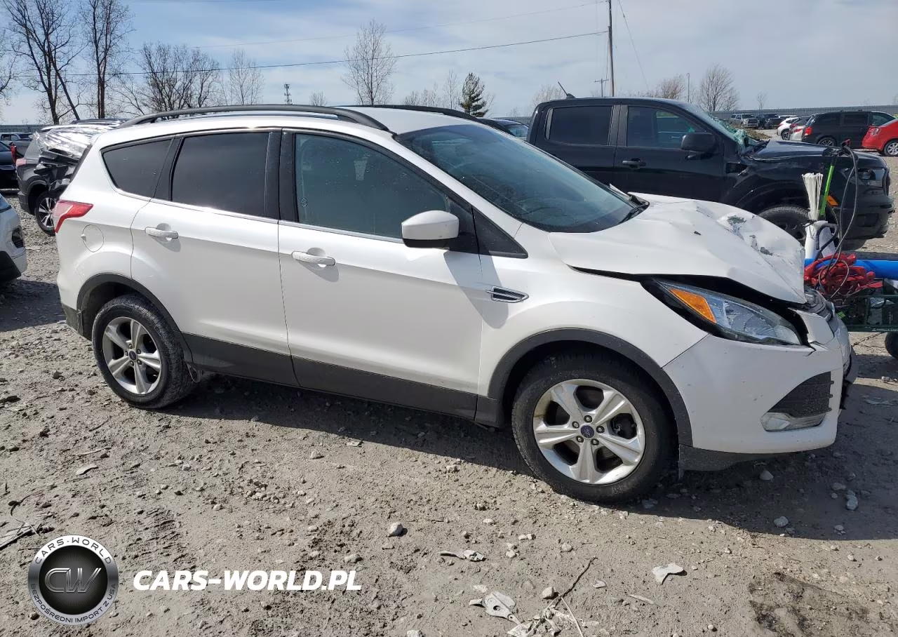 2015 Ford Escape Se VIN:1FMCU9GX2FUC38096 - 4