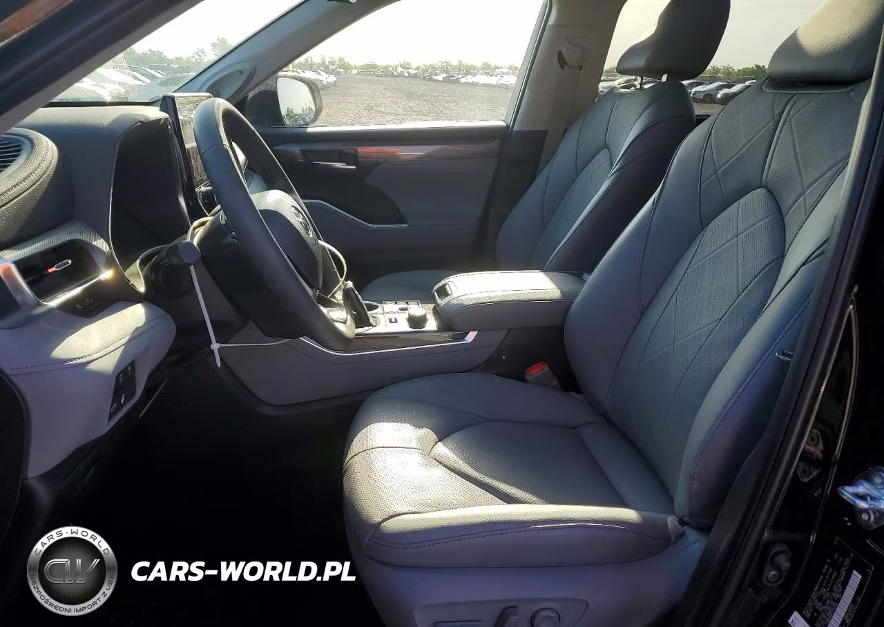 2026 Toyota Highlander Platinum VIN:5TDKDRBH5TS597622 - 7