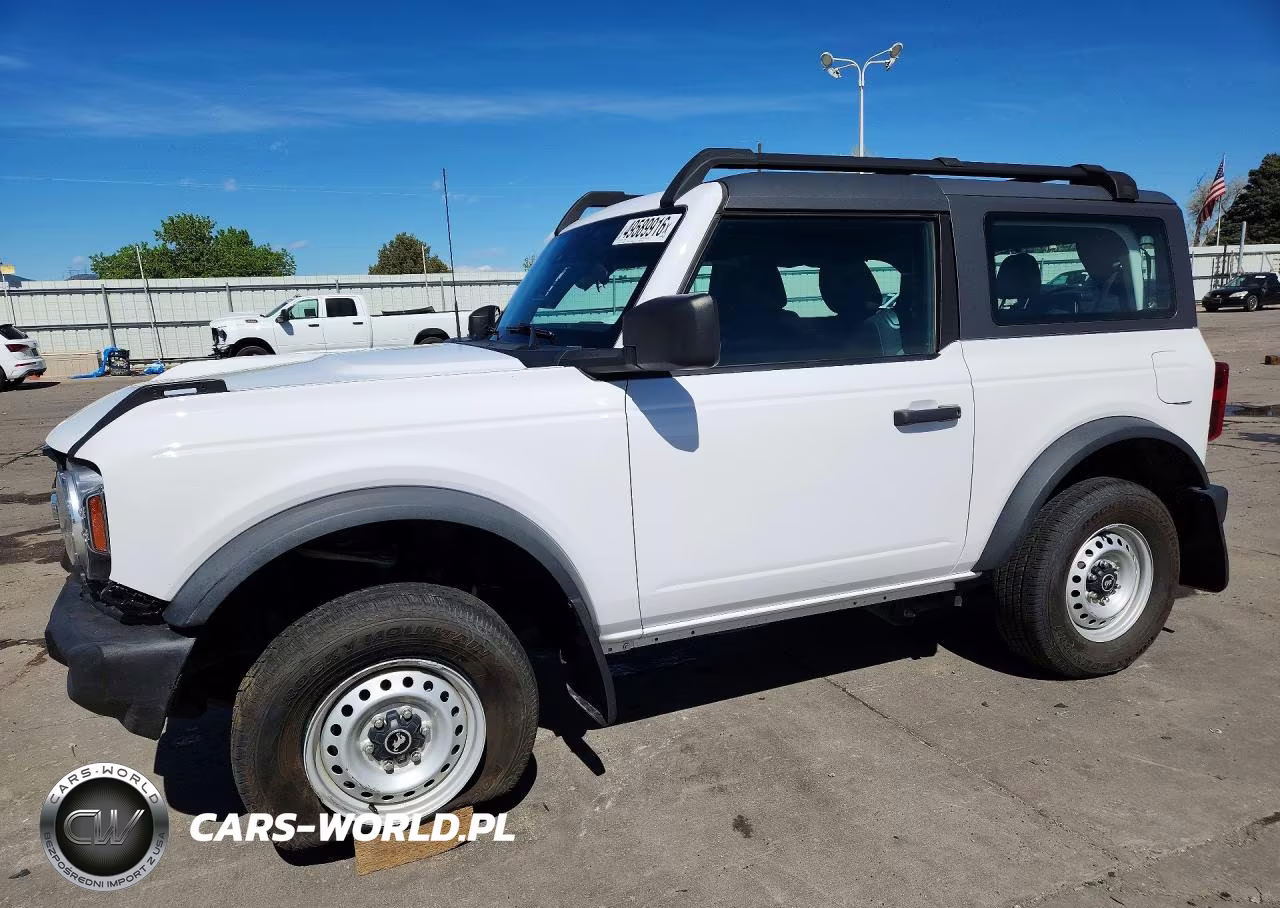 2021 Ford Bronco Base