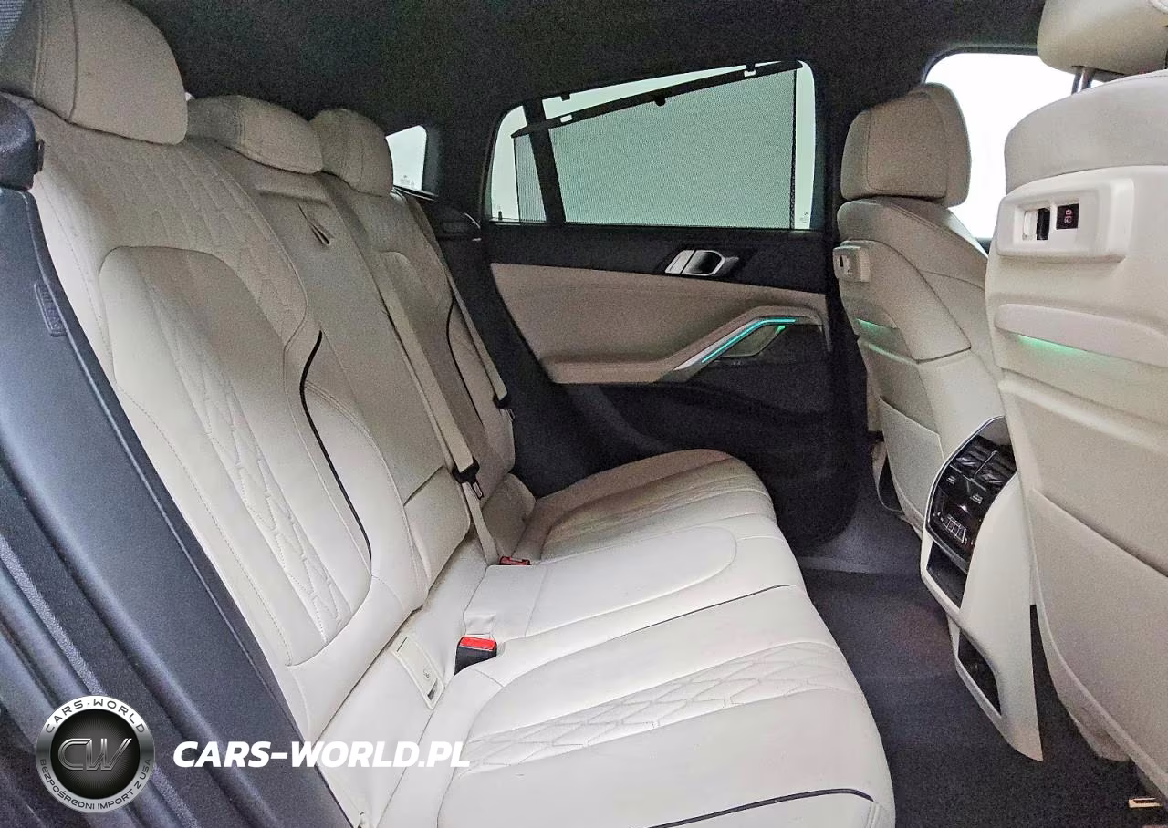 2021 BMW X6 M50I VIN:5UXCY8C04M9E21187 - 11