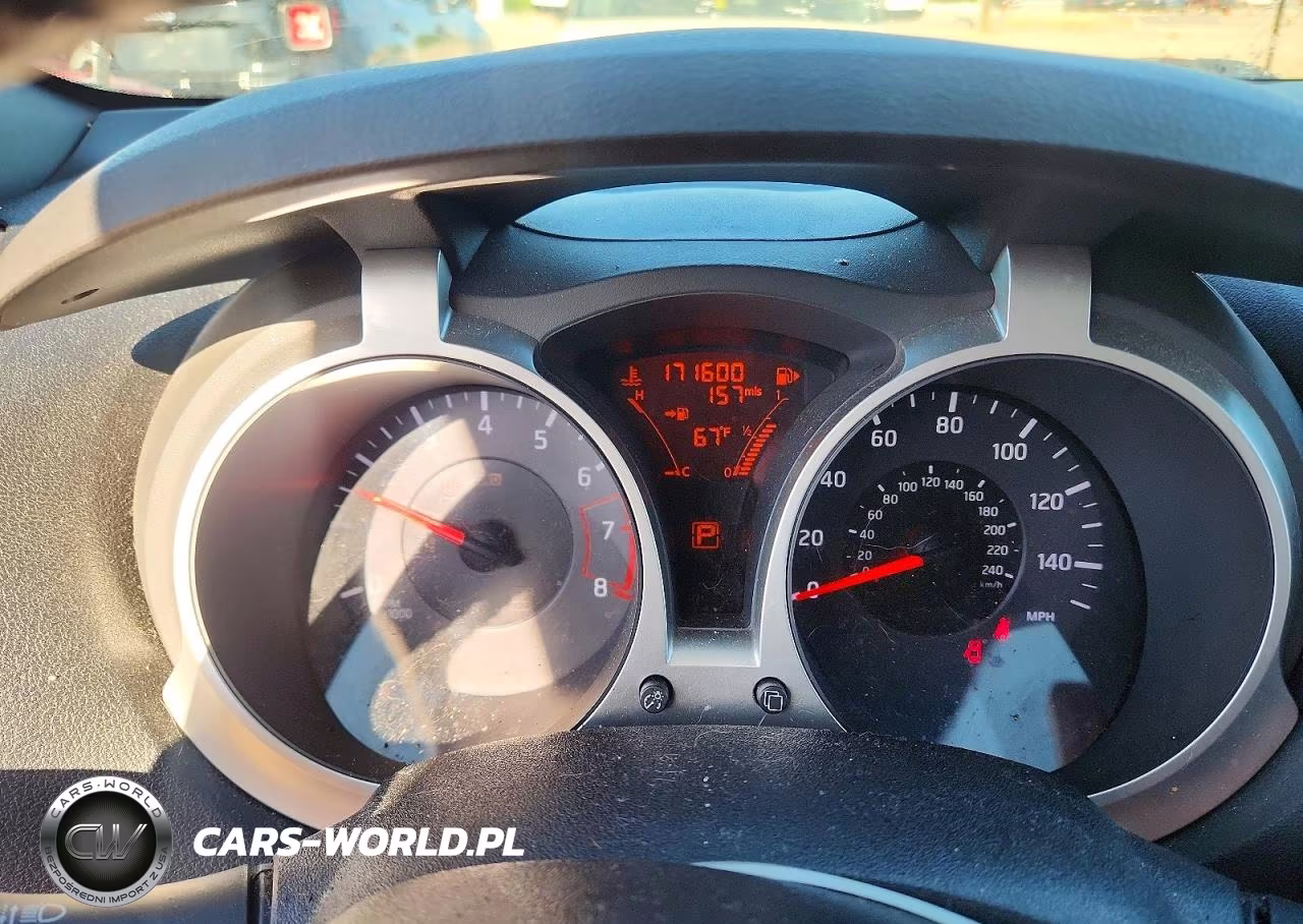 2011 Nissan Juke S VIN:JN8AF5MV8BT006706 - 9