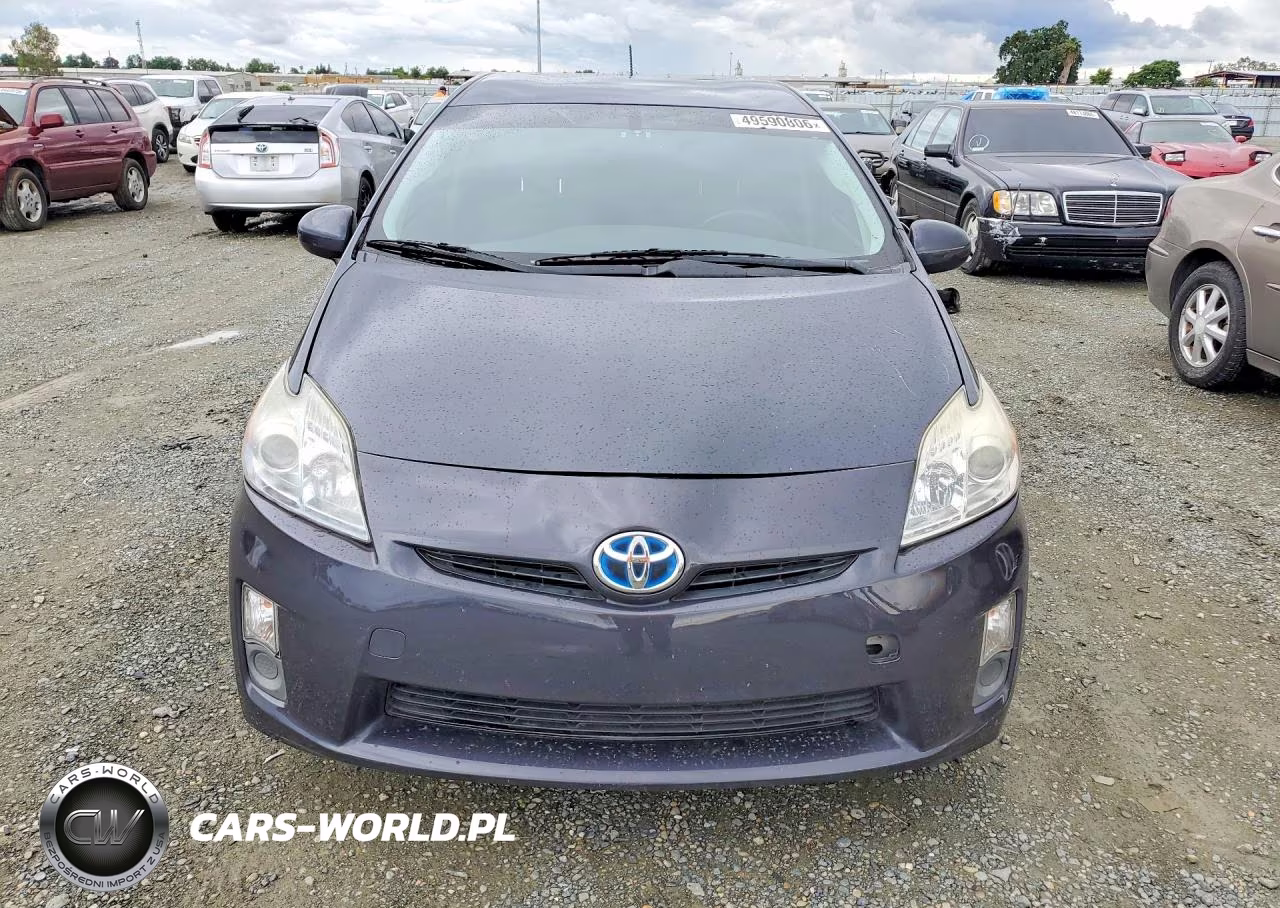 2011 Toyota Prius Four VIN:JTDKN3DU1B0252299 - 5