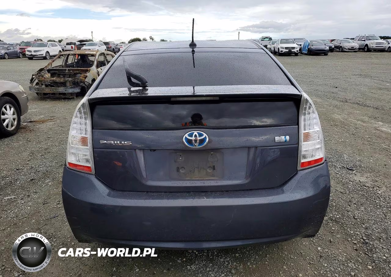 2011 Toyota Prius Four VIN:JTDKN3DU1B0252299 - 6
