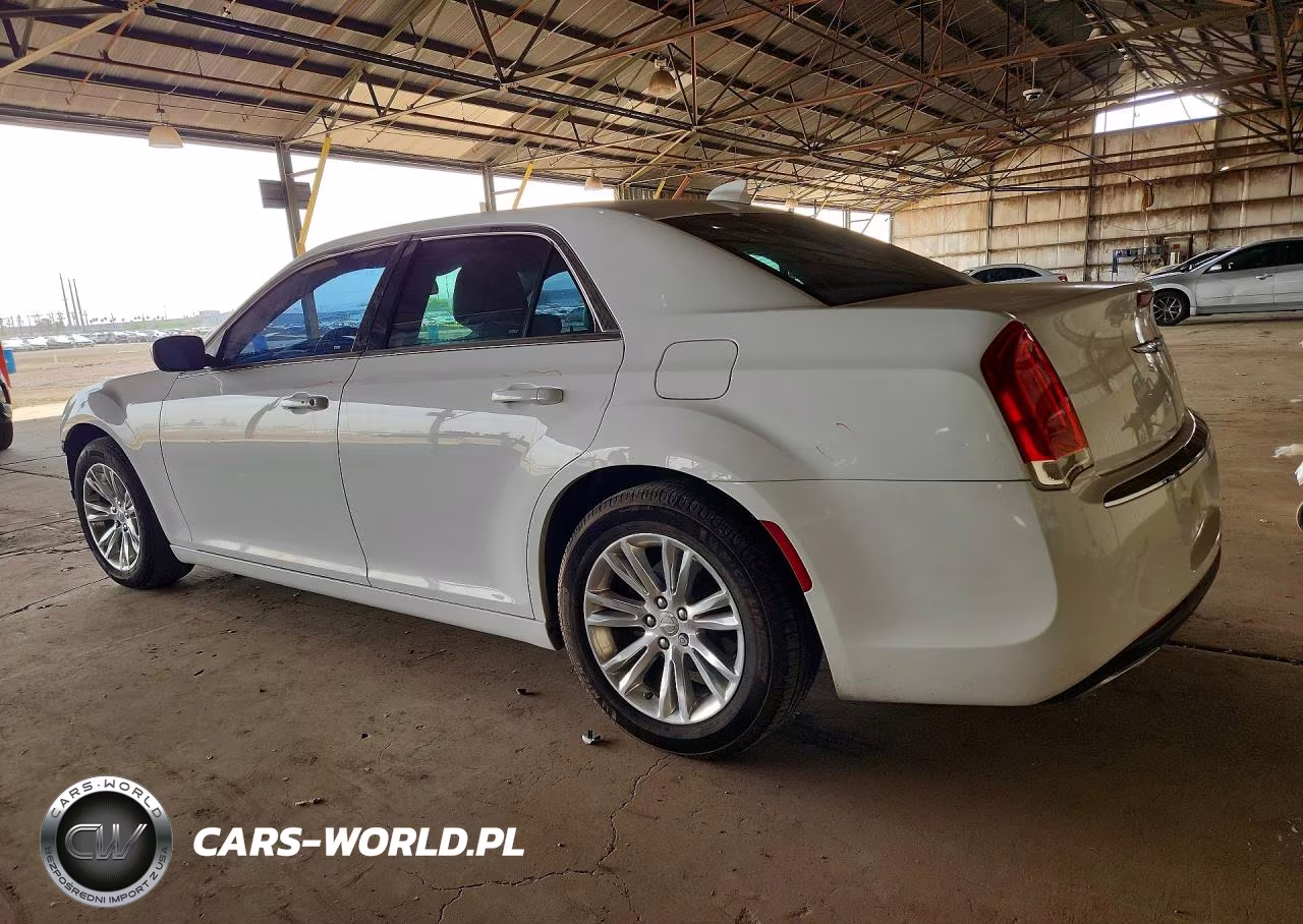 2016 Chrysler 300 Limited VIN:2C3CCAAG7GH343923 - 2