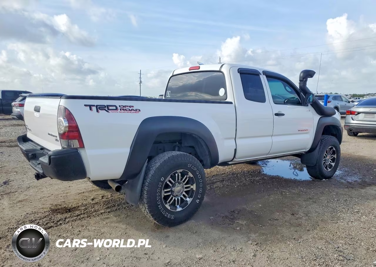 2011 Toyota Tacoma Prerunner Access Cab VIN:5TFTU4GN9BX001331 - 3