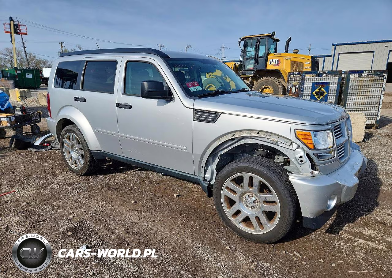 2011 Dodge Nitro Heat VIN:1D4PT4GK7BW597543 - 4