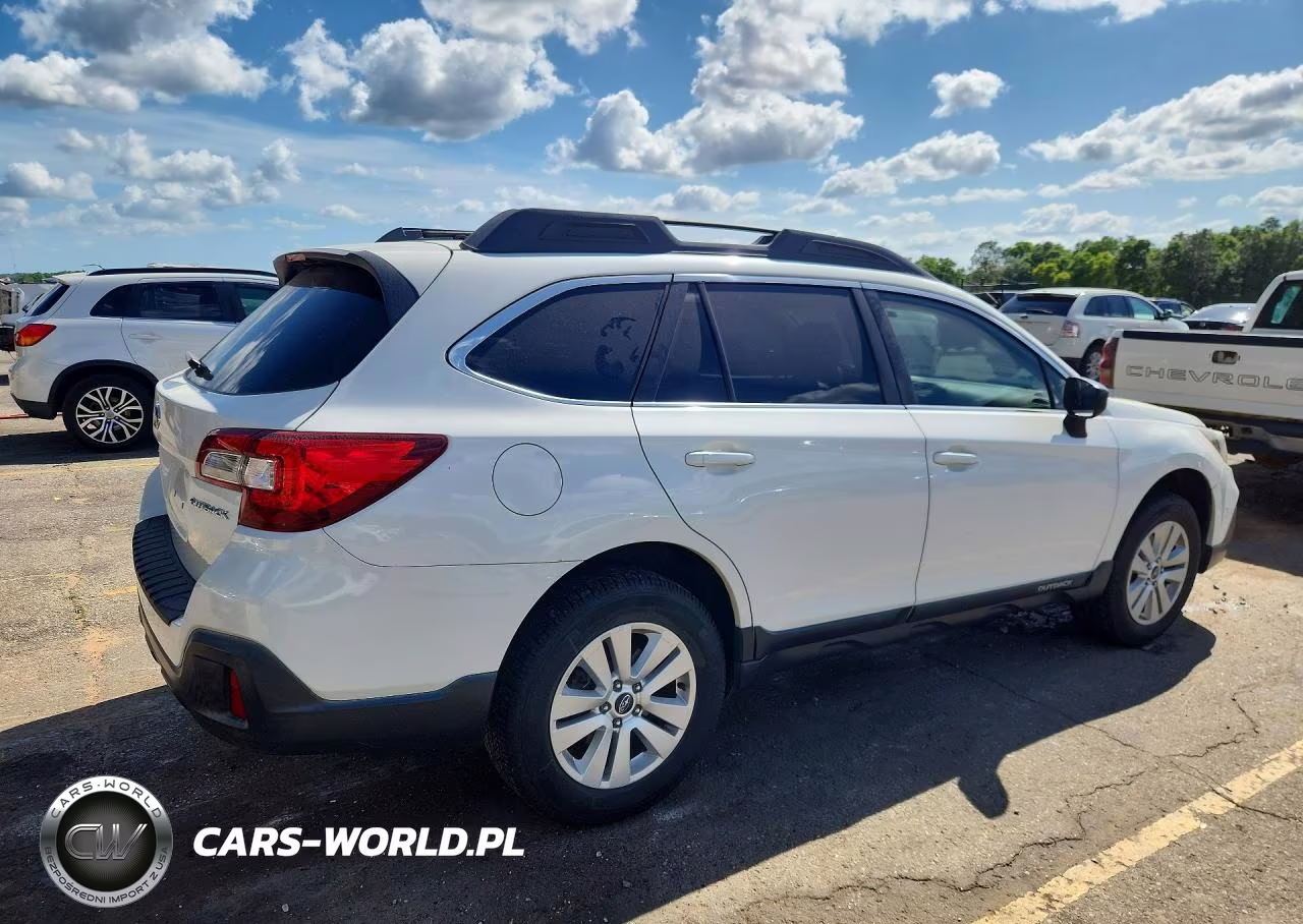 2018 Subaru Outback 2.5I VIN:4S4BSAAC9J3374927 - 3