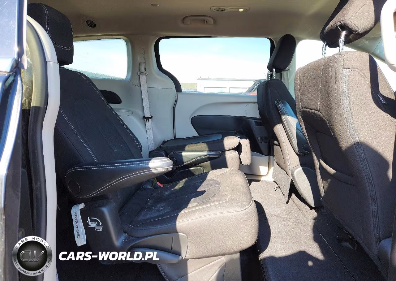 2022 Chrysler Voyager Lx VIN:2C4RC1CG9NR218643 - 11