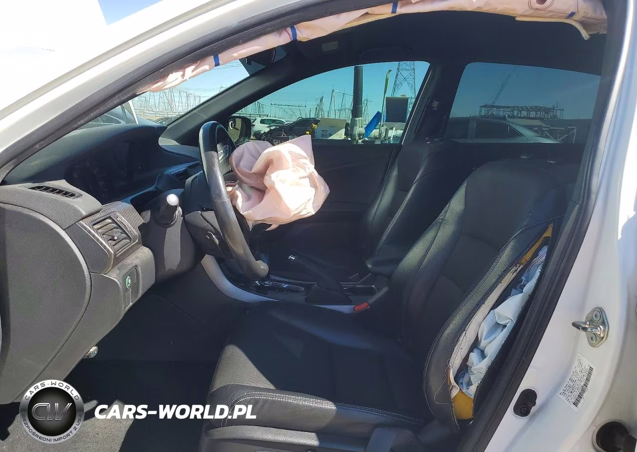2017 Honda Accord Sport VIN:1HGCR2F57HA059250 - 7