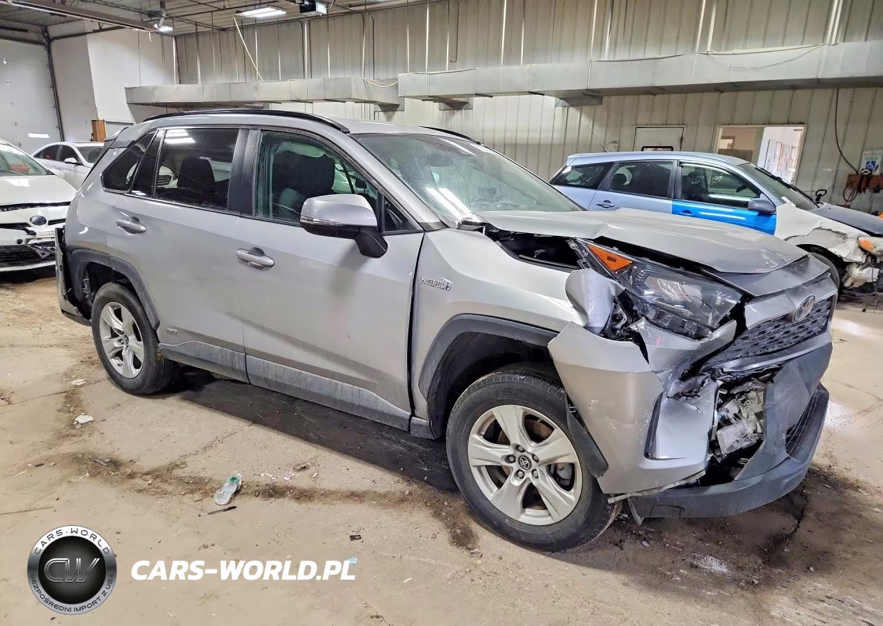 2019 Toyota Rav4 Hybrid Le VIN:2T3MWRFV4KW003652 - 4