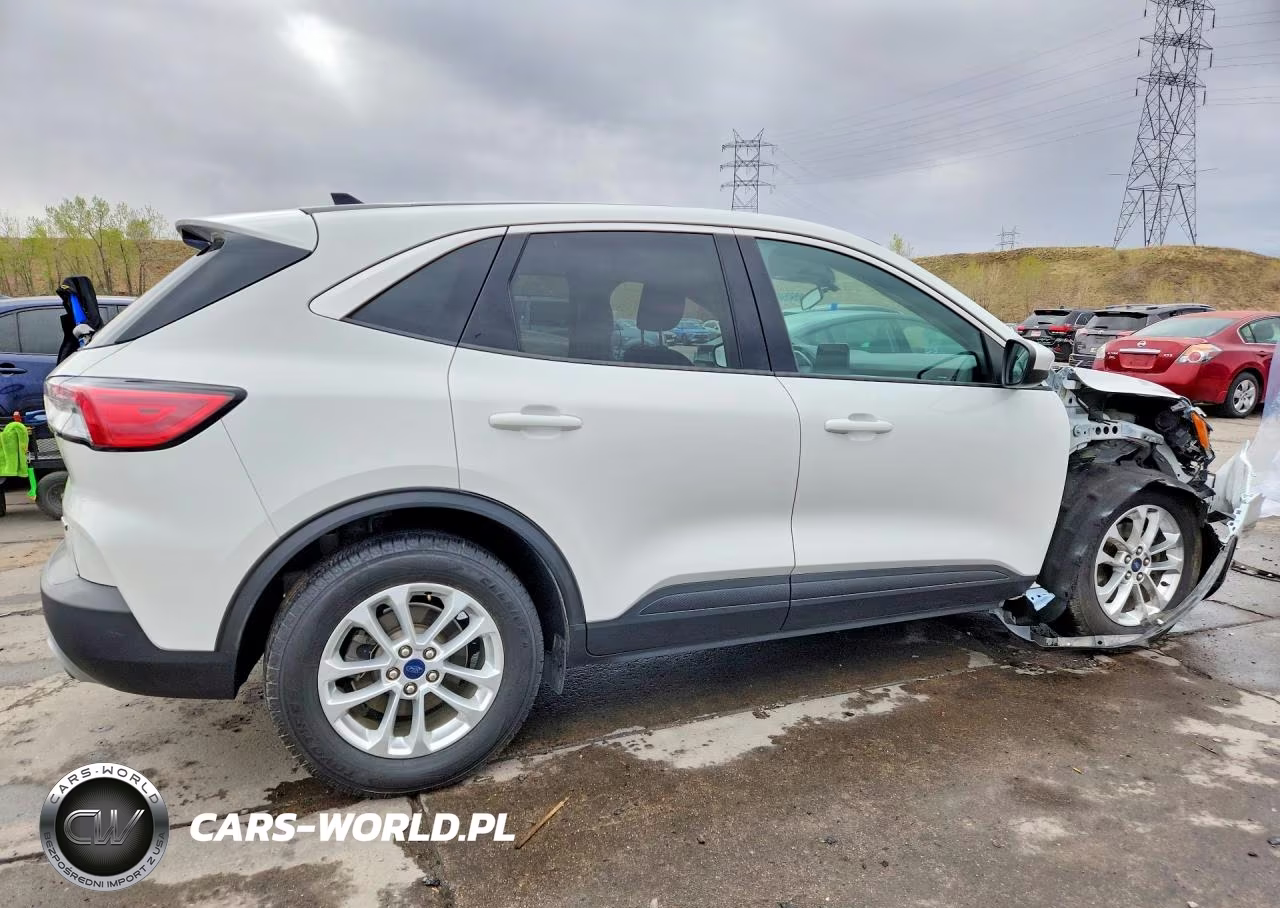 2020 Ford Escape Se VIN:1FMCU0G63LUA91947 - 3