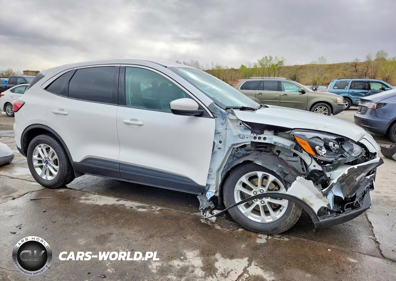 2020 Ford Escape Se VIN:1FMCU0G63LUA91947 - 4