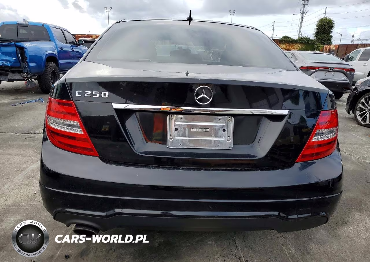 2013 Mercedes-Benz C 250 VIN:WDDGF4HB6DA851655 - 6