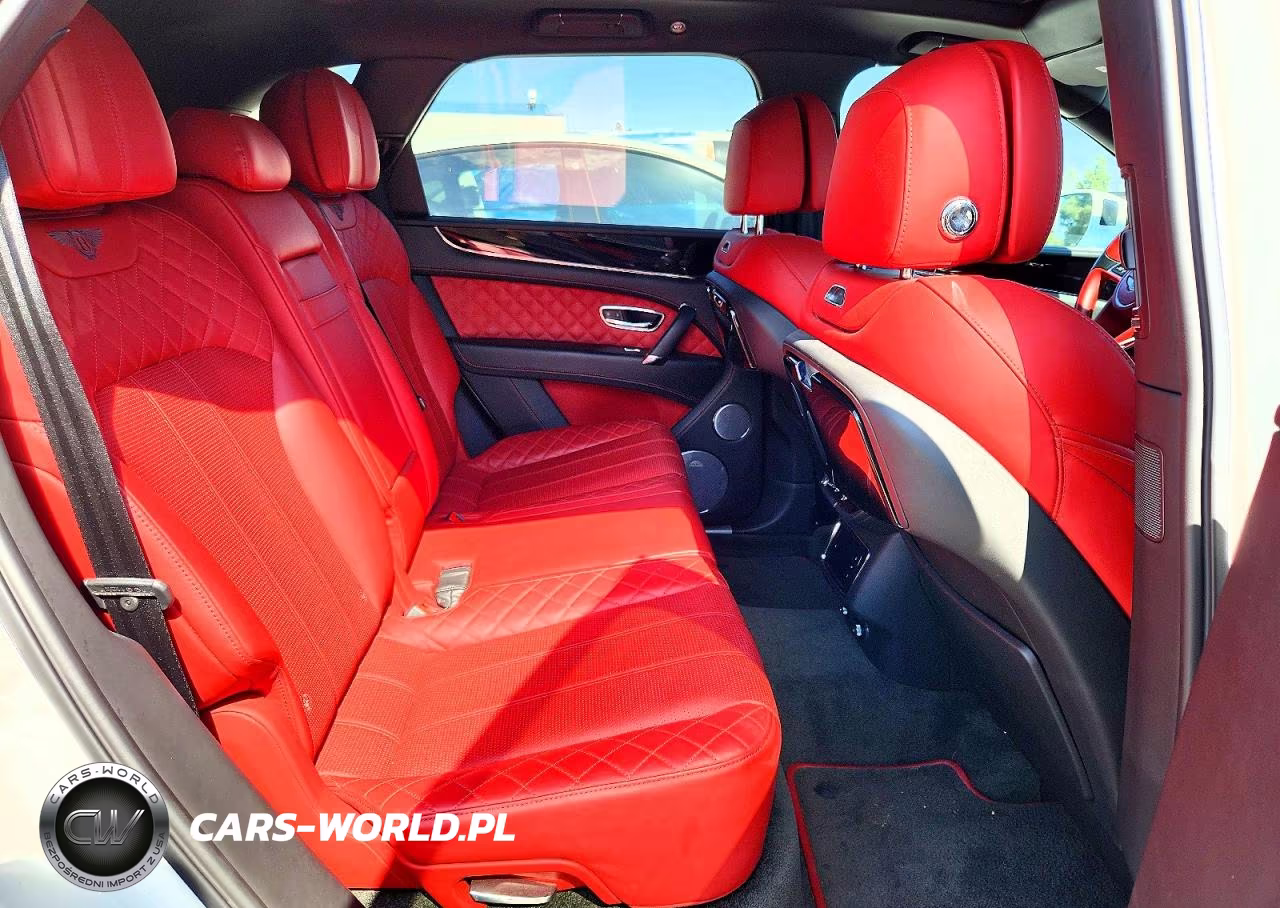 2018 Bentley Bentayga VIN:SJAAC2ZV8JC017622 - 11