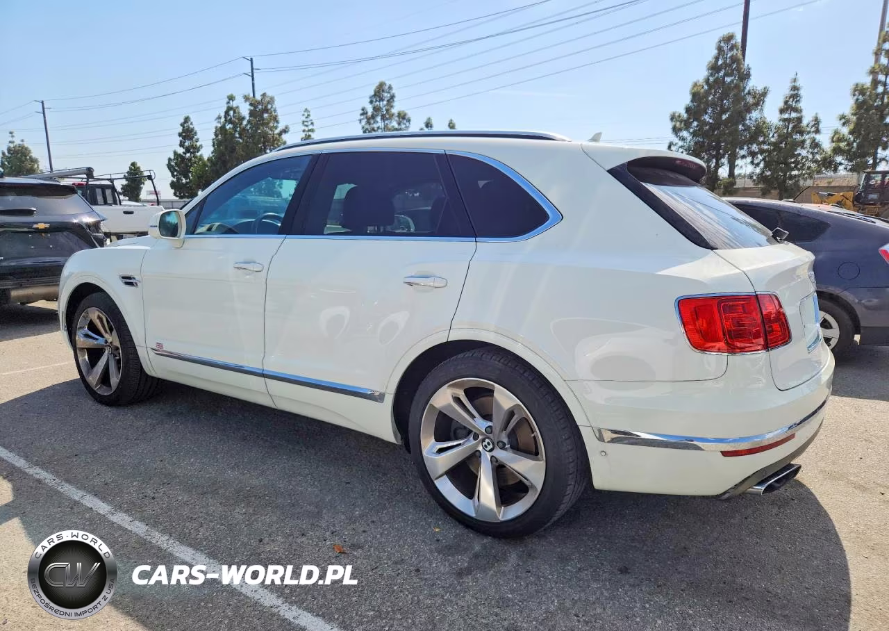 2018 Bentley Bentayga VIN:SJAAC2ZV8JC017622 - 2