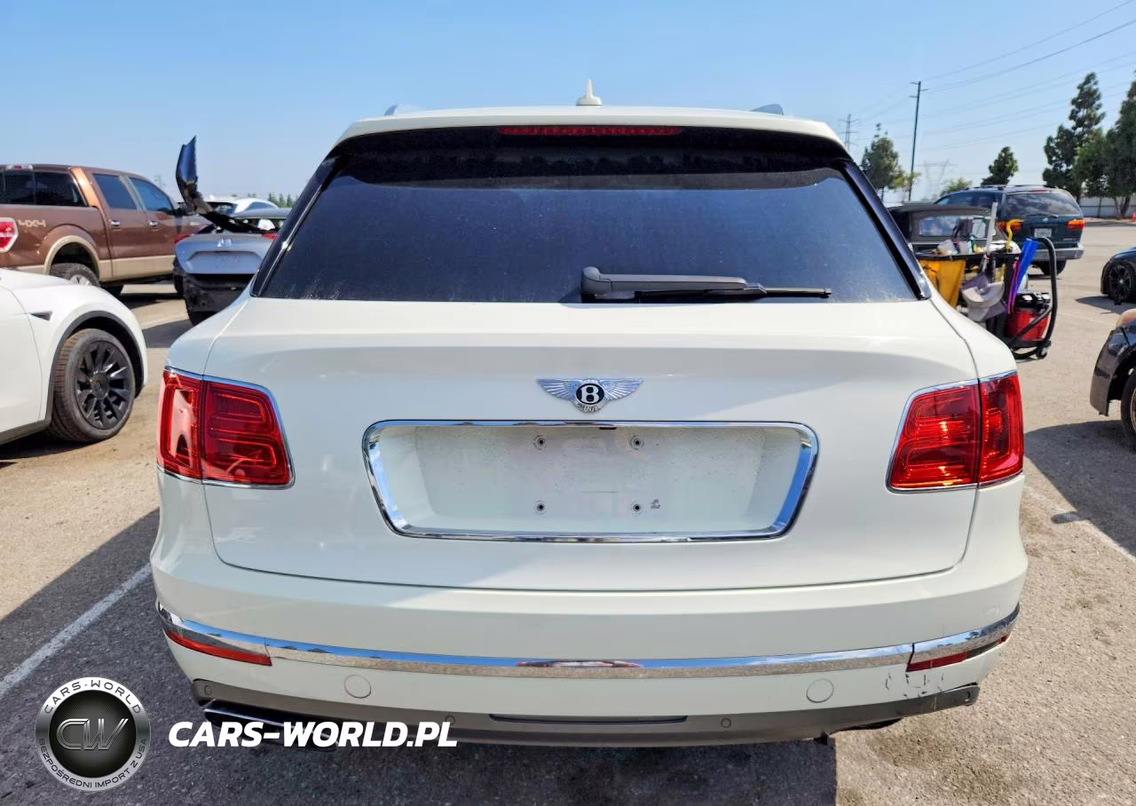 2018 Bentley Bentayga VIN:SJAAC2ZV8JC017622 - 6