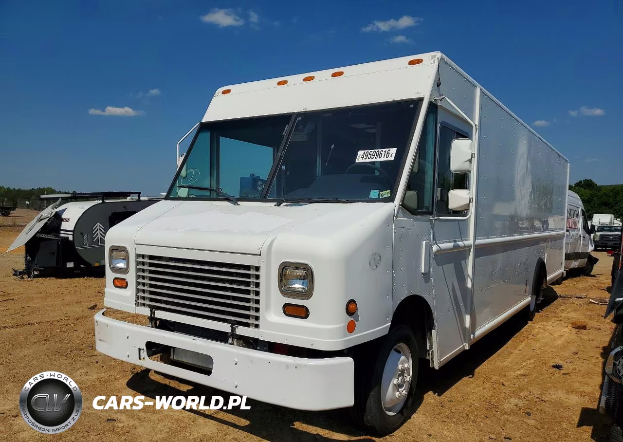 2012 Freightliner Mt45G Chassis Delivery Truck