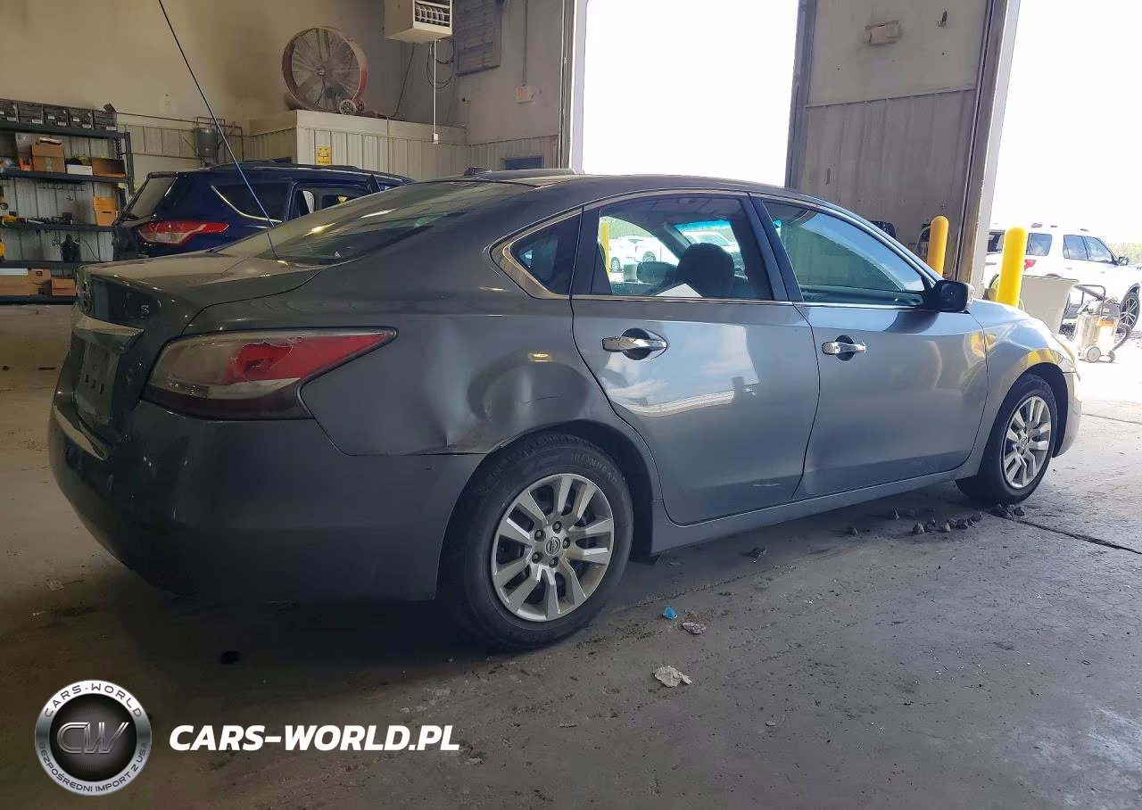 2015 Nissan Altima 2.5 S VIN:1N4AL3AP4FC419944 - 3