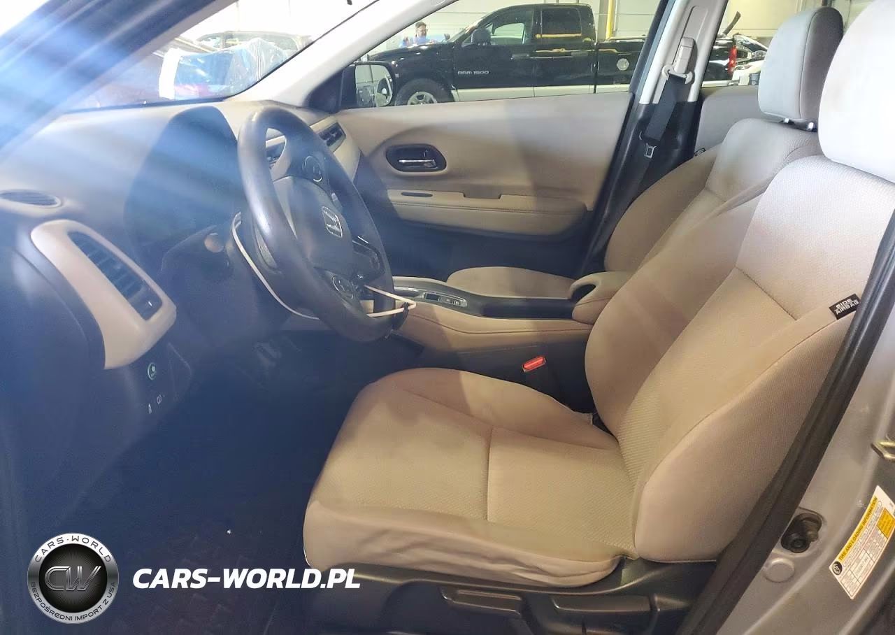 2018 Honda Hr-V Lx VIN:3CZRU6H36JG727454 - 7