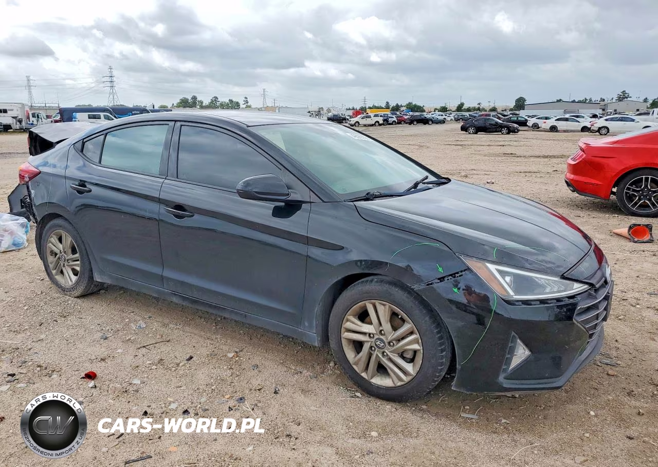 2019 Hyundai Elantra Sel VIN:5NPD84LF4KH441279 - 4