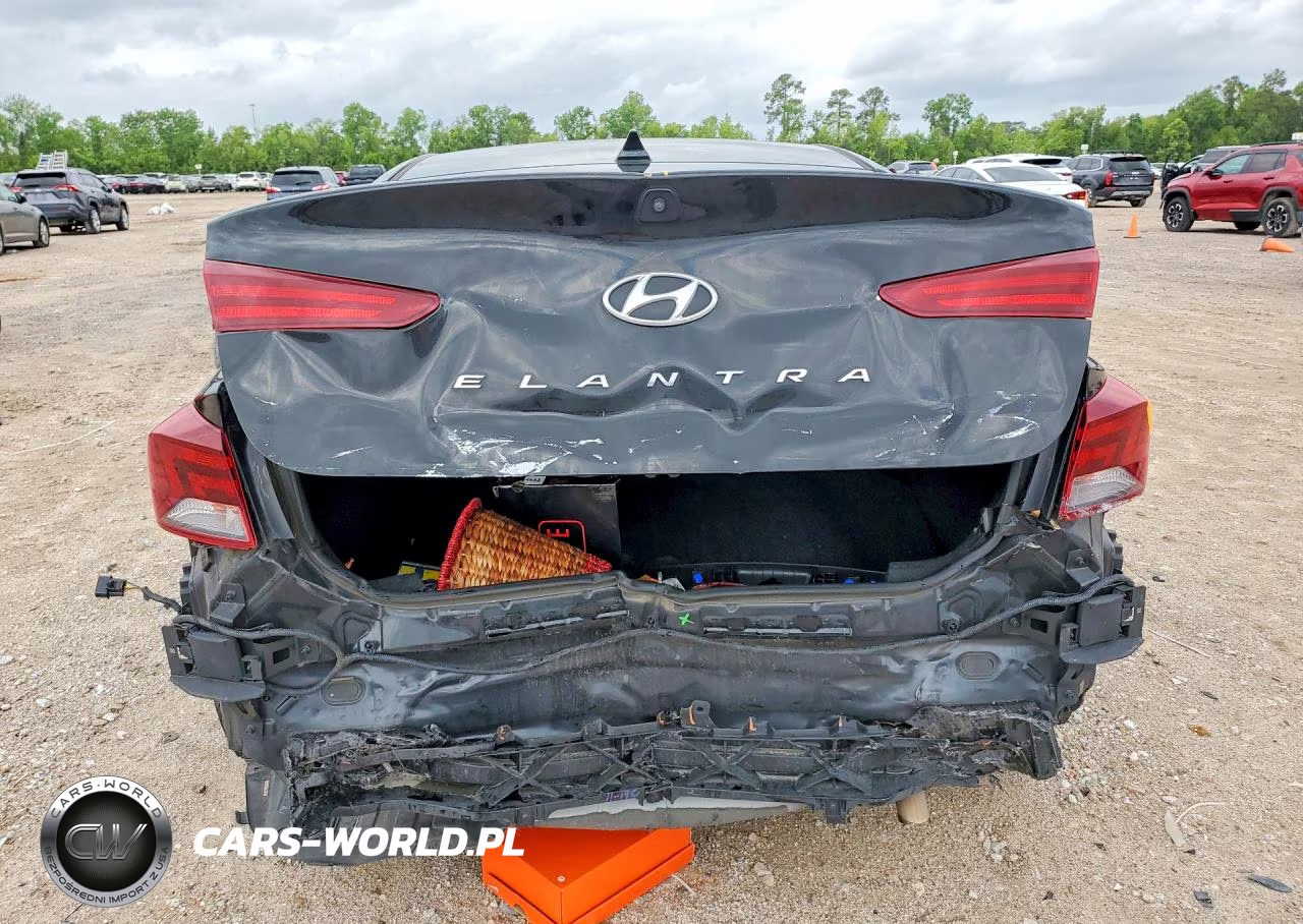 2019 Hyundai Elantra Sel VIN:5NPD84LF4KH441279 - 6