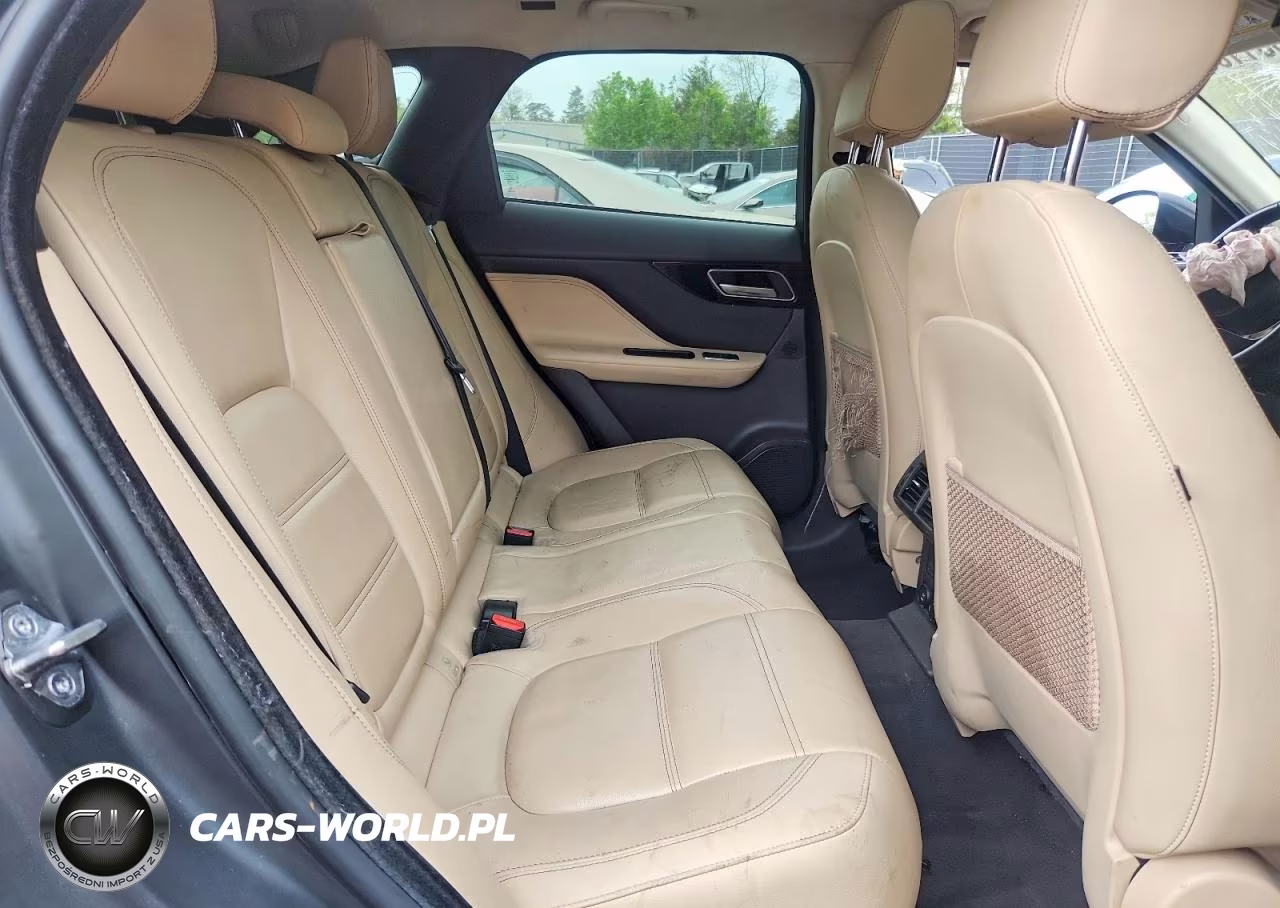 2020 Jaguar F-Pace Prestige VIN:SADCK2FX8LA636594 - 11