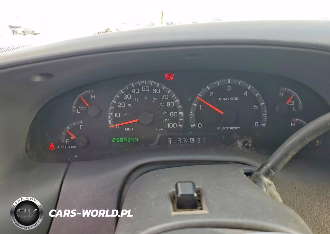 2000 Ford Expedition Xlt VIN:1FMRU1565YLB86008 - 9