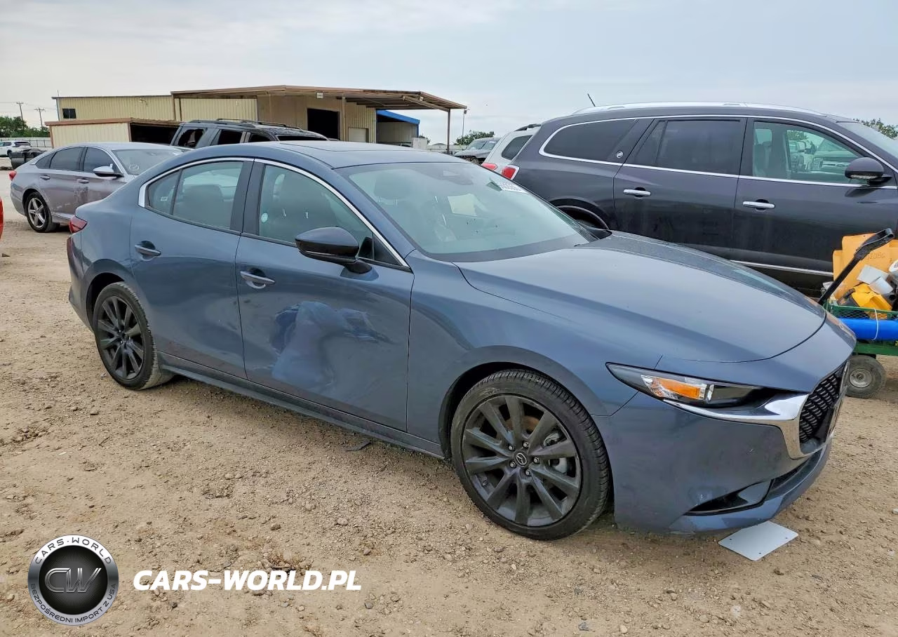 2025 Mazda 3 Preferred VIN:3MZBPBCM4SM467529 - 4