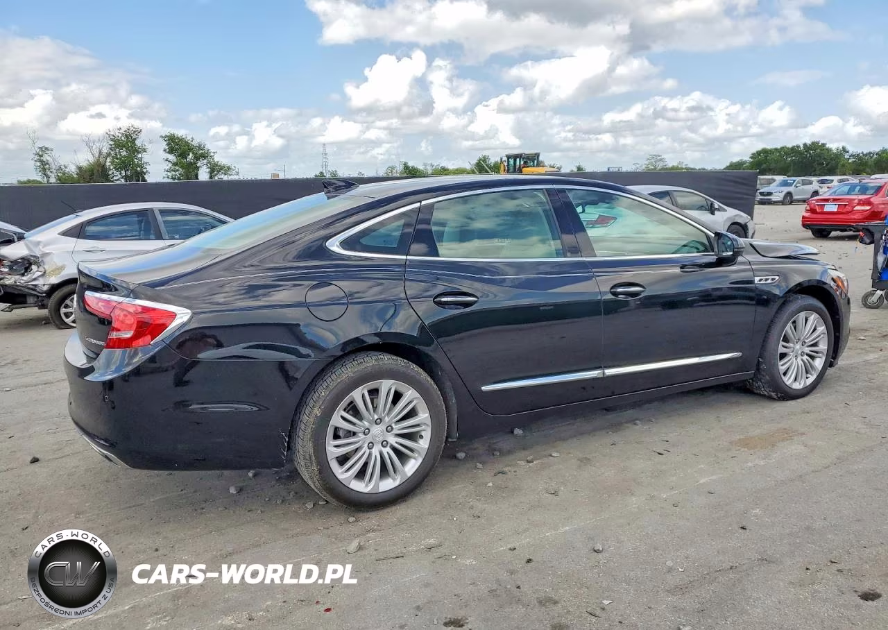 2017 Buick Lacrosse VIN:1G4ZM5SS8HU185390 - 3